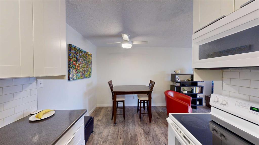 Fourth View of 306, 405 Columbia Boulevard W, Varsity Village, Lethbridge, Alberta, T1K 4R6