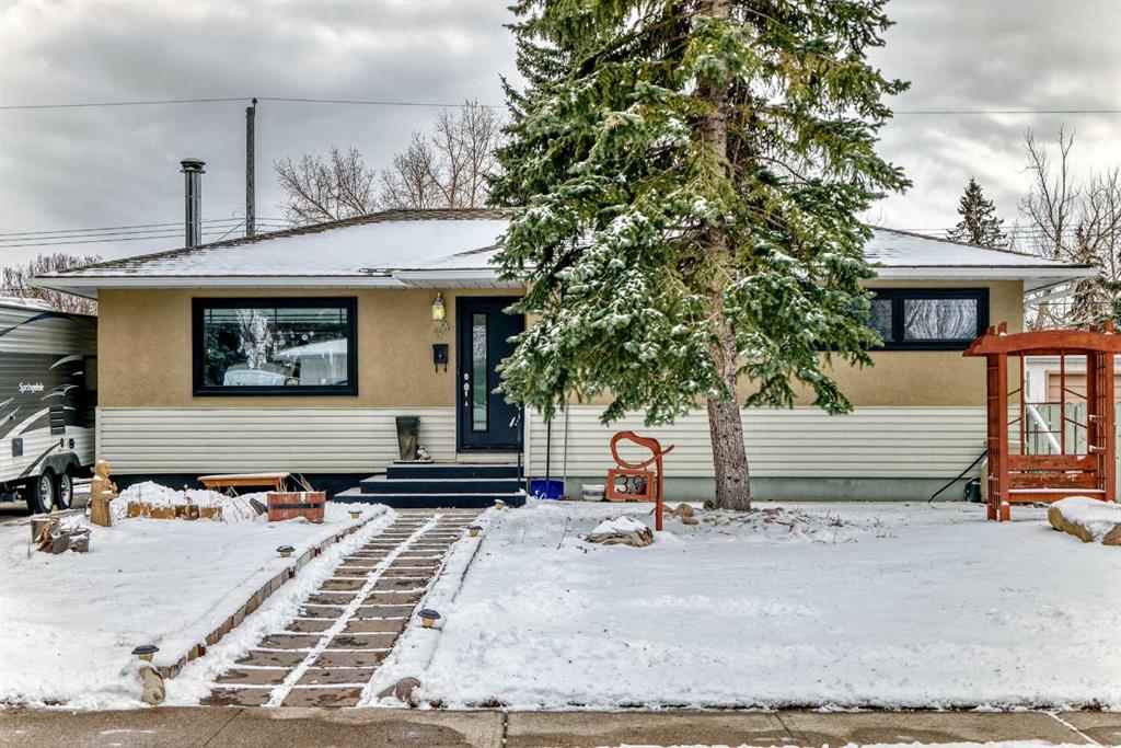 39 Winchester Crescent SW, A2292688, Alberta,