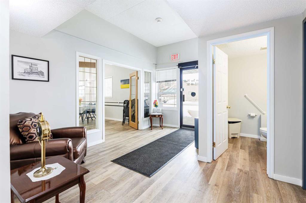 Fifth View of #302, 5102 48 Street , Downtown Lacombe, Lacombe, Alberta, T4L 2J4