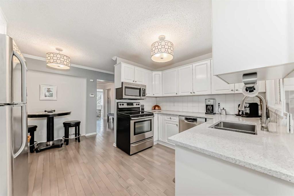 Fifth View of 406, 3130 66 Avenue SW, Lakeview, Calgary, Alberta, T3E 5K8