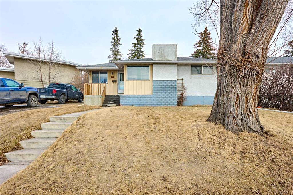 Third View of 28 CORNELL Place NW, Cambrian Heights, Calgary, Alberta, T2K 1J4