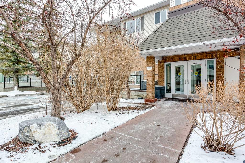 Third View of 1205, 950 Arbour Lake Road NW, Arbour Lake, Calgary, Alberta, T3G 5B3