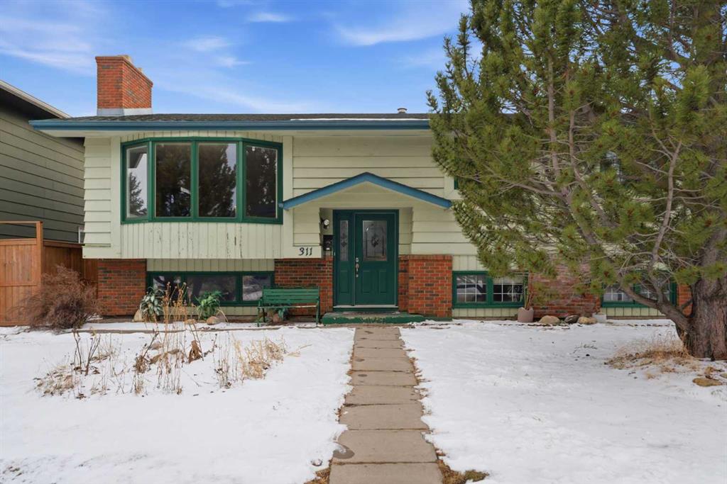 Second View of 311 Parkglen Crescent SE, Parkland, Calgary, Alberta, T2V 4M4