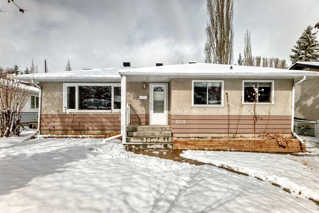 Main View of 1228 Rosehill Drive NW, Rosemont, Calgary, Alberta, T2K 1M1