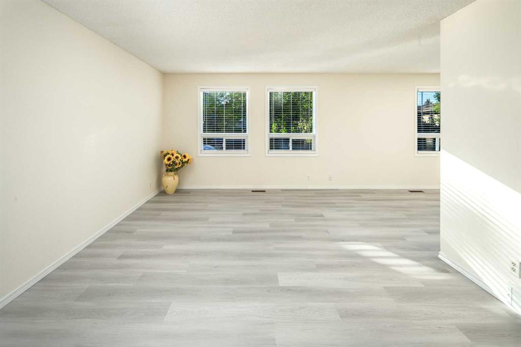 20 Bernard Way NW, A2293046, Alberta,