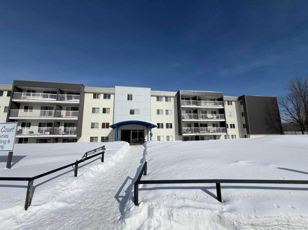 210, 9 Clearwater Crescent , A2293084, Alberta,