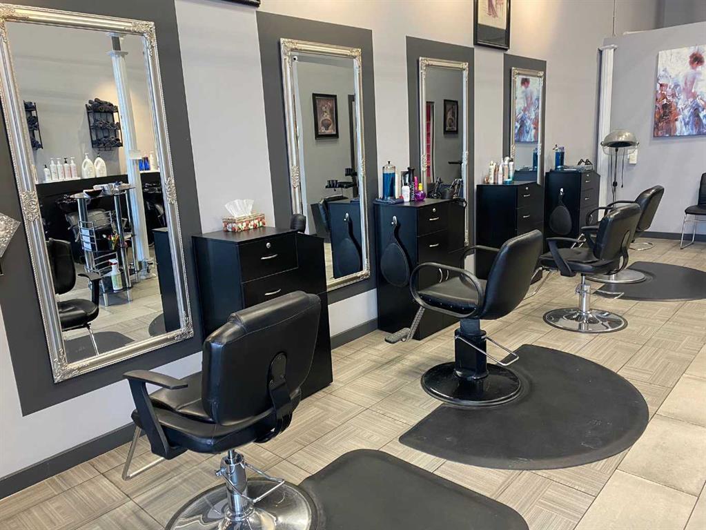 Third View of 31 Bow Street Common , Downtown, Cochrane, Alberta, T4C 2N1