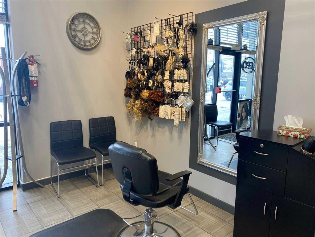 Fifth View of 31 Bow Street Common , Downtown, Cochrane, Alberta, T4C 2N1