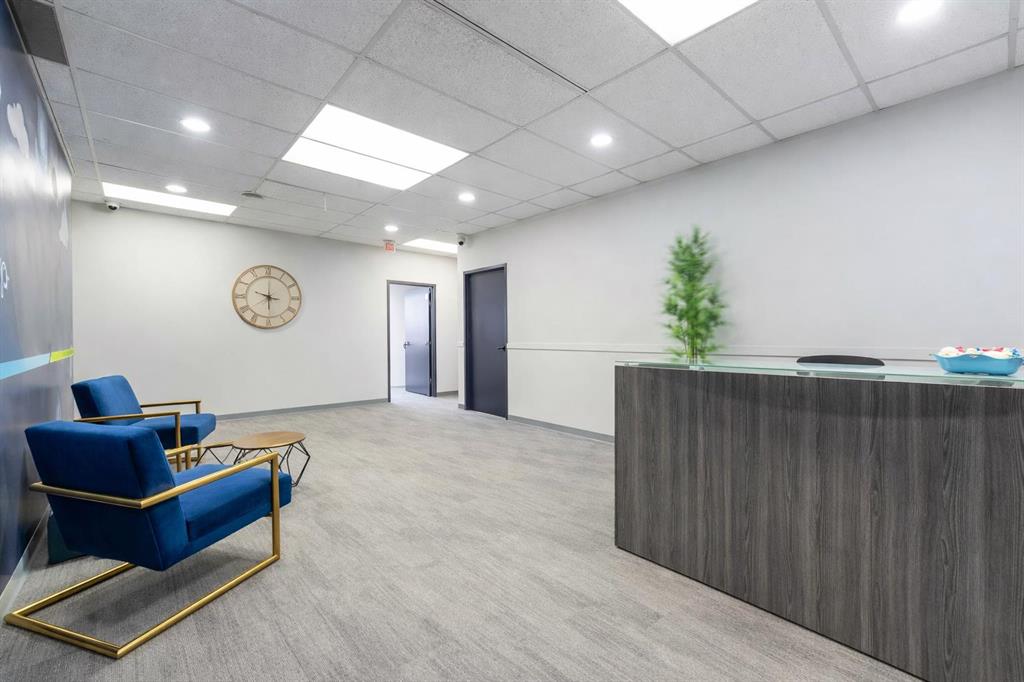 Fifth View of #300, 12 Manning Close NE, McCall, Calgary, Alberta, T2E 7N6