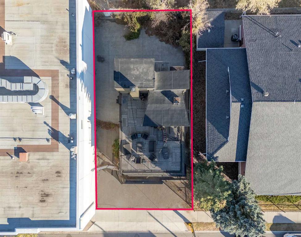 Third View of 1742 10 Avenue SW, Sunalta, Calgary, Alberta, T3C0J8