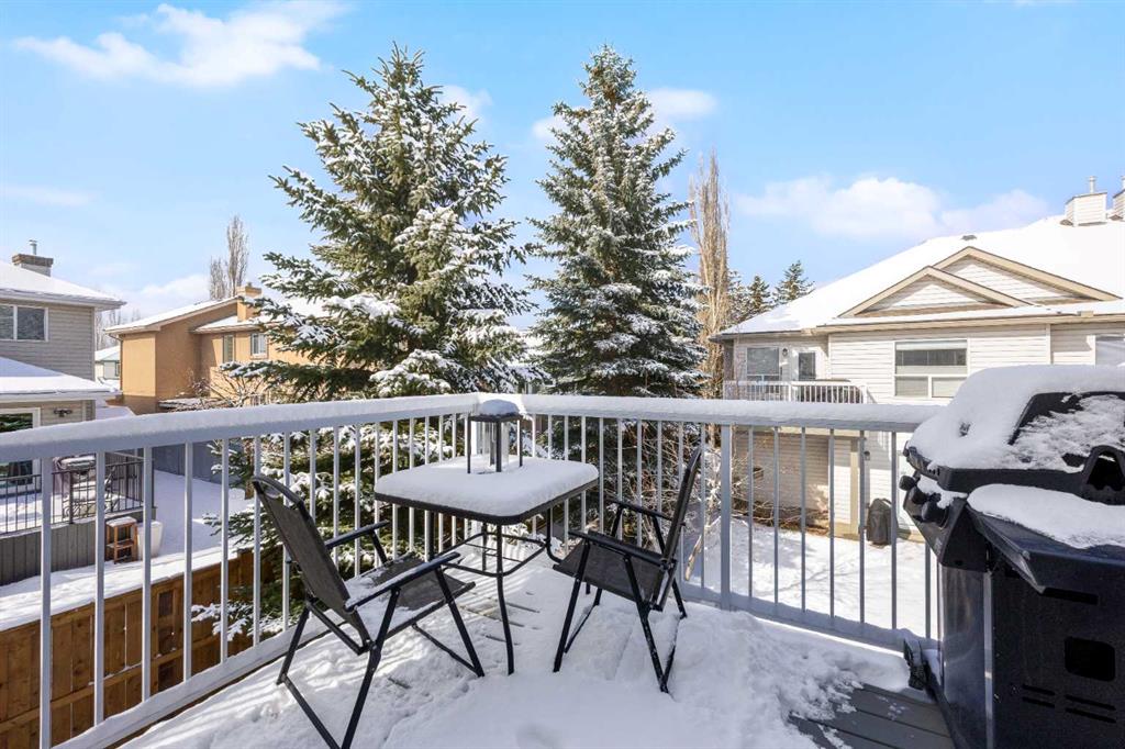 Fifth View of 104 Mt Douglas Villas SE, McKenzie Lake, Calgary, Alberta, T2Z 3R5