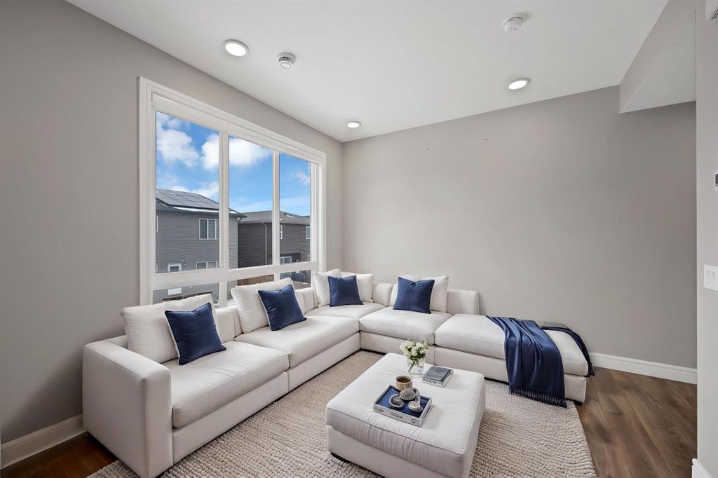 Fifth View of 202, 10060 46 Street NE, Saddle Ridge, Calgary, Alberta, T3J 2H8