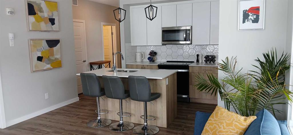 Fourth View of 102, 1605 17 Street SE, Inglewood, Calgary, Alberta, T2G 2L7