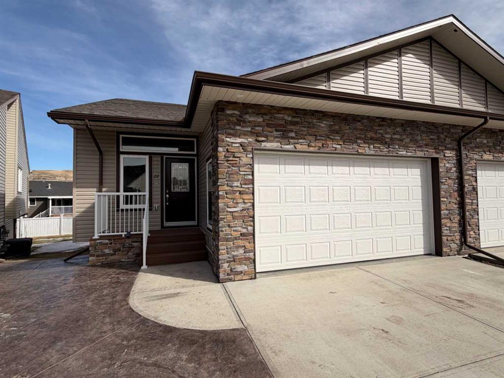 Second View of 22 Garden Way , Riverview Park, Drumheller, Alberta, T0J 0Y5
