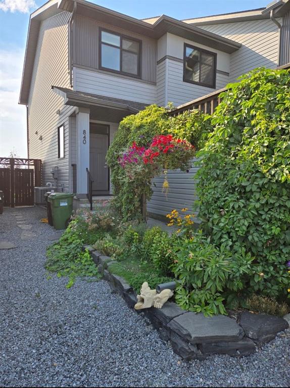 Fourth View of 840 Seton Circle SE, Seton, Calgary, Alberta, T3M 3B5