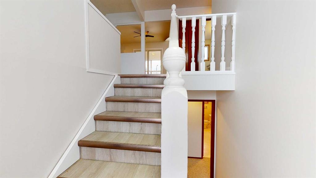 73 Laval Court W, A2293321, Alberta,