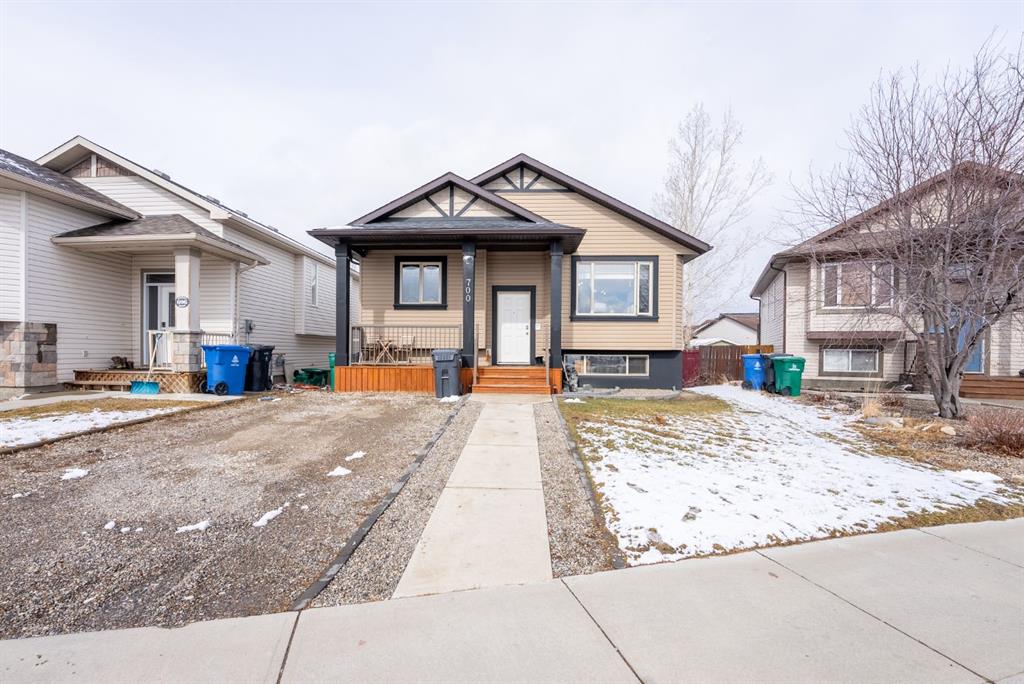 700 Florence Ho Leong Crescent N, A2293373, Alberta,