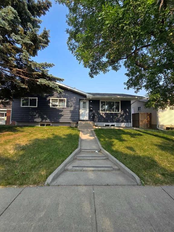 327 Rundleview Drive NE, A2293376, Alberta,