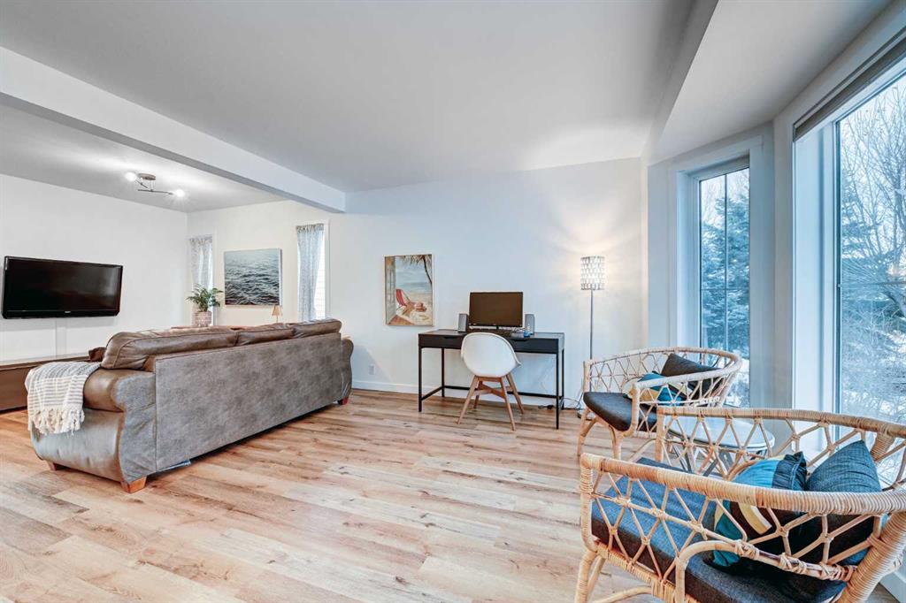 Fifth View of 126 Hidden Crescent NW, Hidden Valley, Calgary, Alberta, T3A 5L3