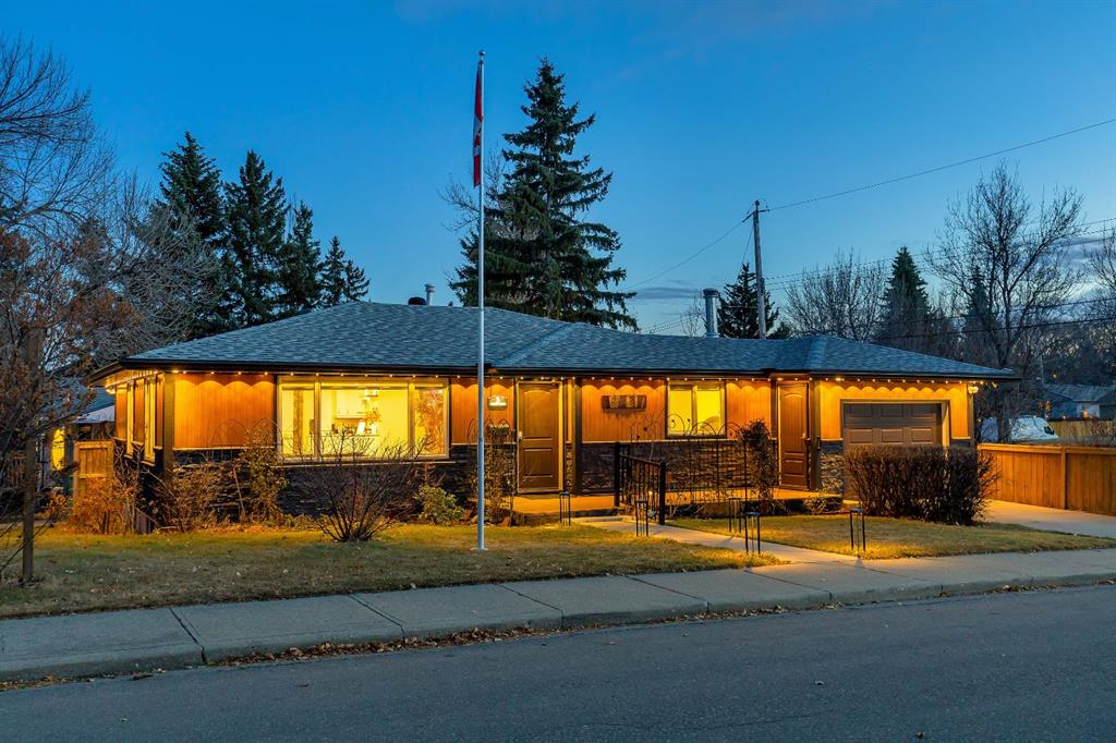 Second View of 3 Cardiff Drive NW, Cambrian Heights, Calgary, Alberta, T2K1R4