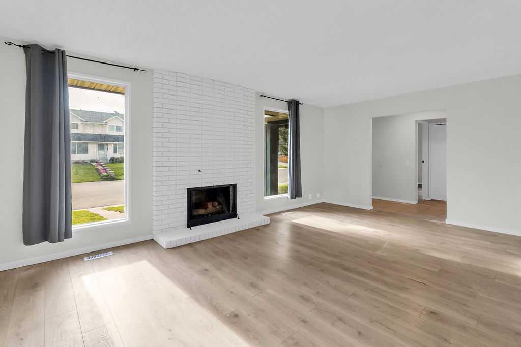 Fourth View of 10 Radcliffe Crescent SE, Albert Park/Radisson Heights, Calgary, Alberta, T2A 5X2