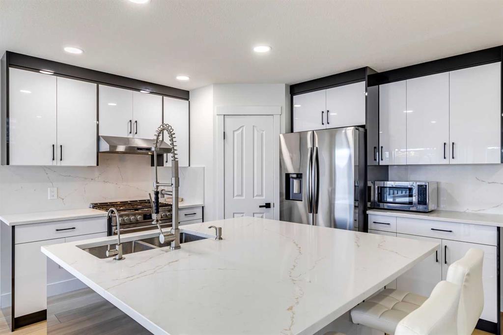 447 Tuscany Ridge Heights NW, A2293440, Alberta,