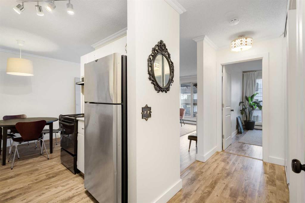 Fourth View of 305, 2611 15A Street SW, Bankview, Calgary, Alberta, T2T 4C1