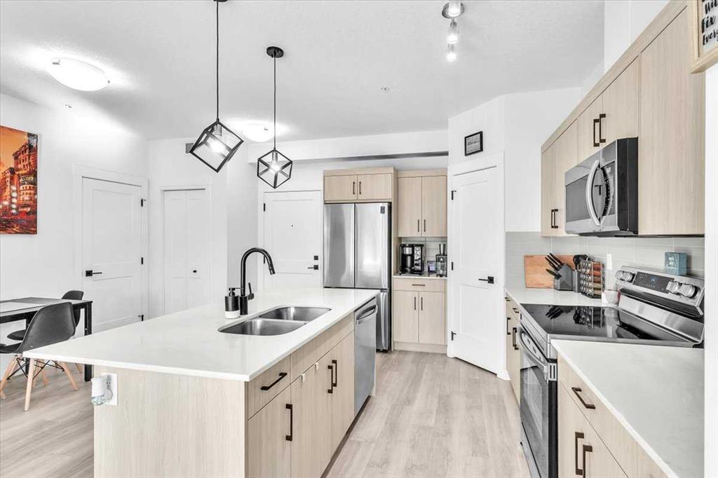 305, 30 Sage Hill  NW, A2293575, Alberta,