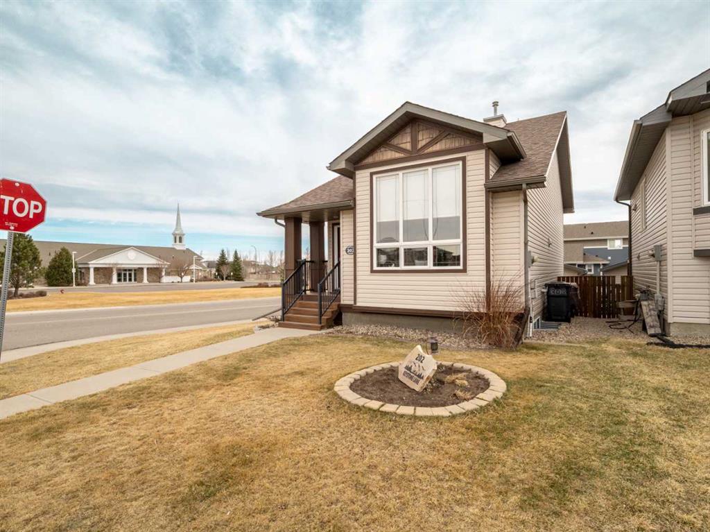 Third View of 202 Keystone Lane W, Copperwood, Lethbridge, Alberta, T1J2R2