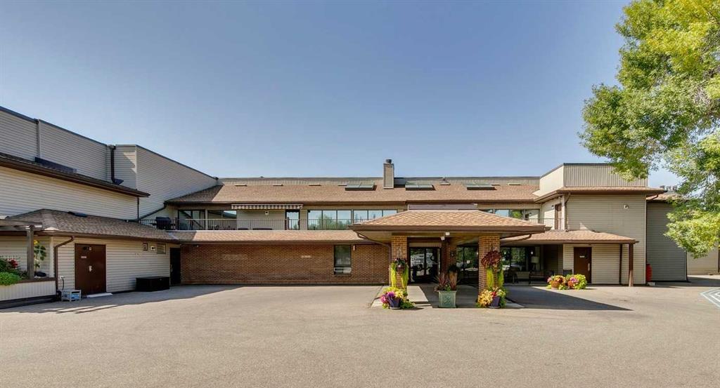 Second View of 301, 2425 90 Avenue SW, Palliser, Calgary, Alberta, T2V 4X8