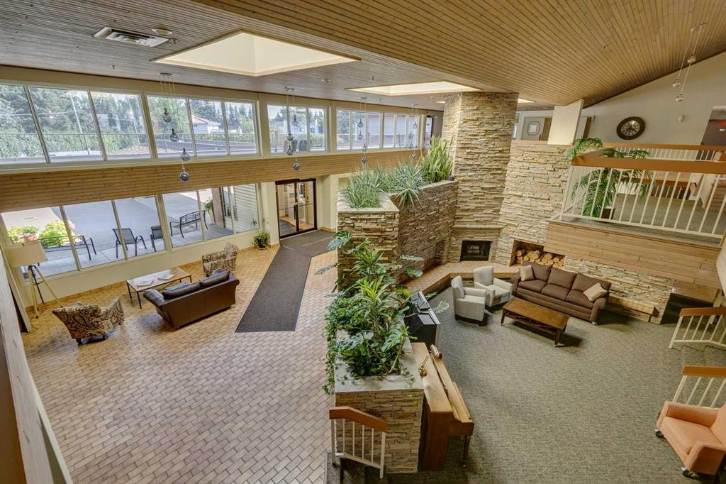 Fifth View of 301, 2425 90 Avenue SW, Palliser, Calgary, Alberta, T2V 4X8