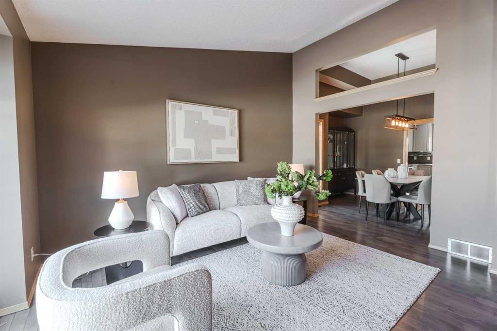 Fifth View of 135 Canterbury Court SW, Canyon Meadows, Calgary, Alberta, T2W6C1