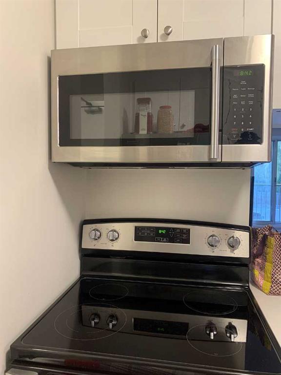 MLS® listing #109305339 for sale located at 202, 405 Columbia Boulevard W