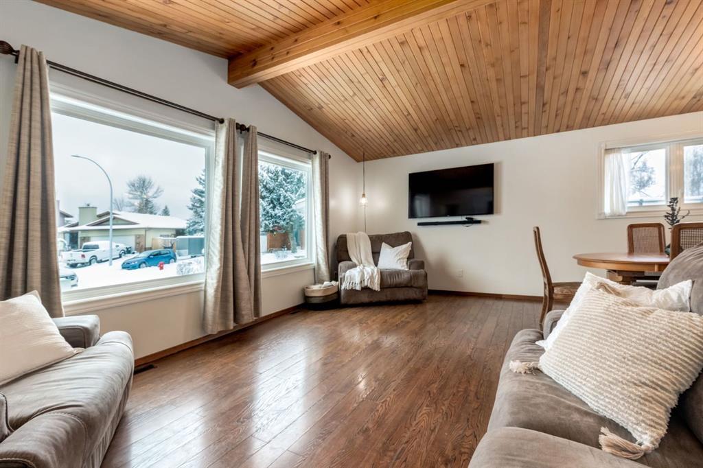 Fourth View of 108 Westheights Close , NONE, Didsbury, Alberta, T0M0W0