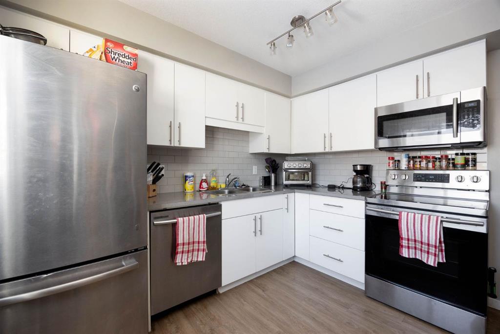 Fifth View of 63, 711 Beacon Hill Drive , Beacon Hill, Fort McMurray, Alberta, T9H 3R5