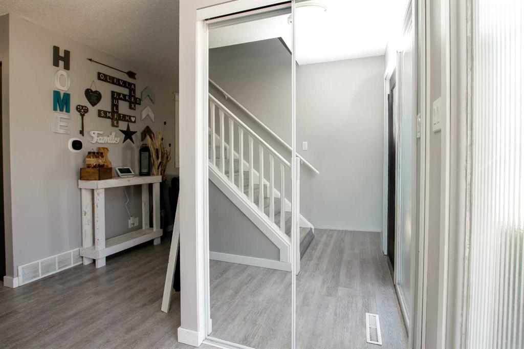 Fourth View of 4 Mckee Close , Morrisroe, Red Deer, Alberta, T4N 0L9