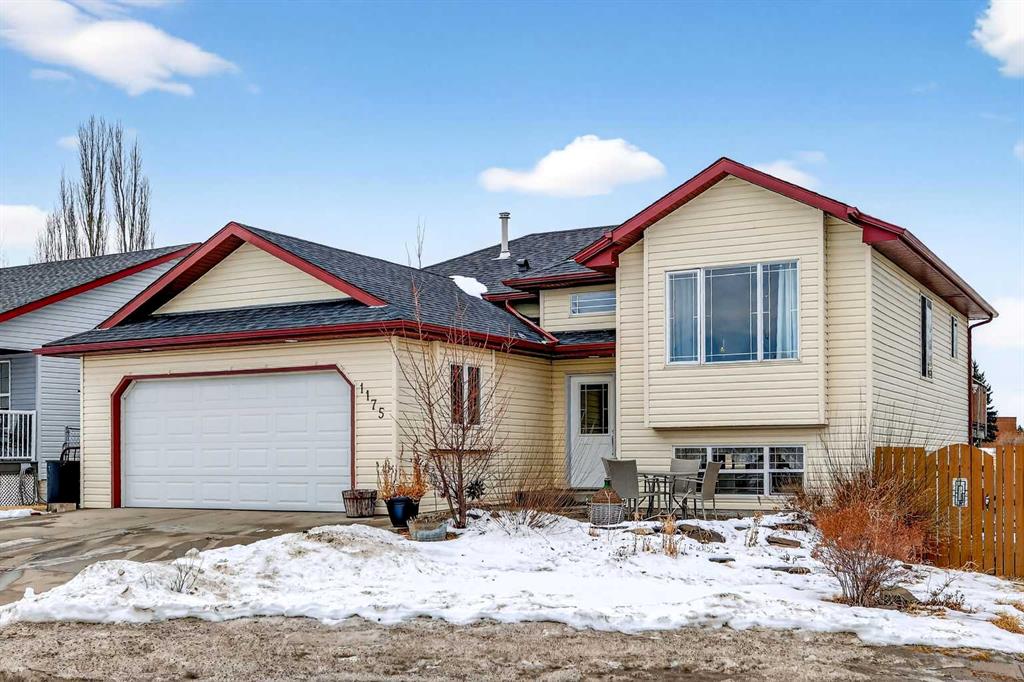 1175 Strathcona Road , A2293789, Alberta,