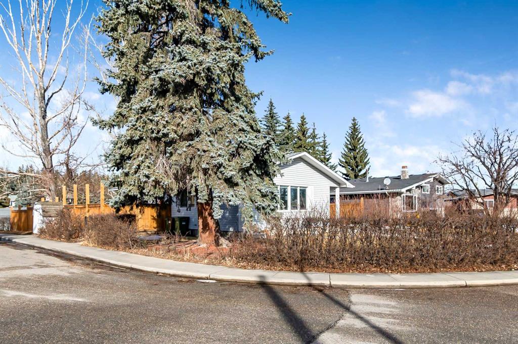 Third View of 222 Springwood Place SW, Southwood, Calgary, Alberta, T2W 0L3