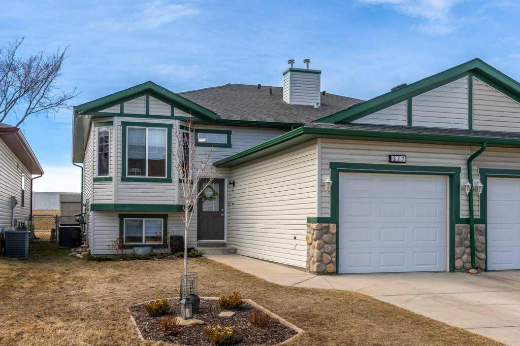 Third View of 377 Stonegate Way NW, Stonegate, Airdrie, Alberta, T4B 2X9