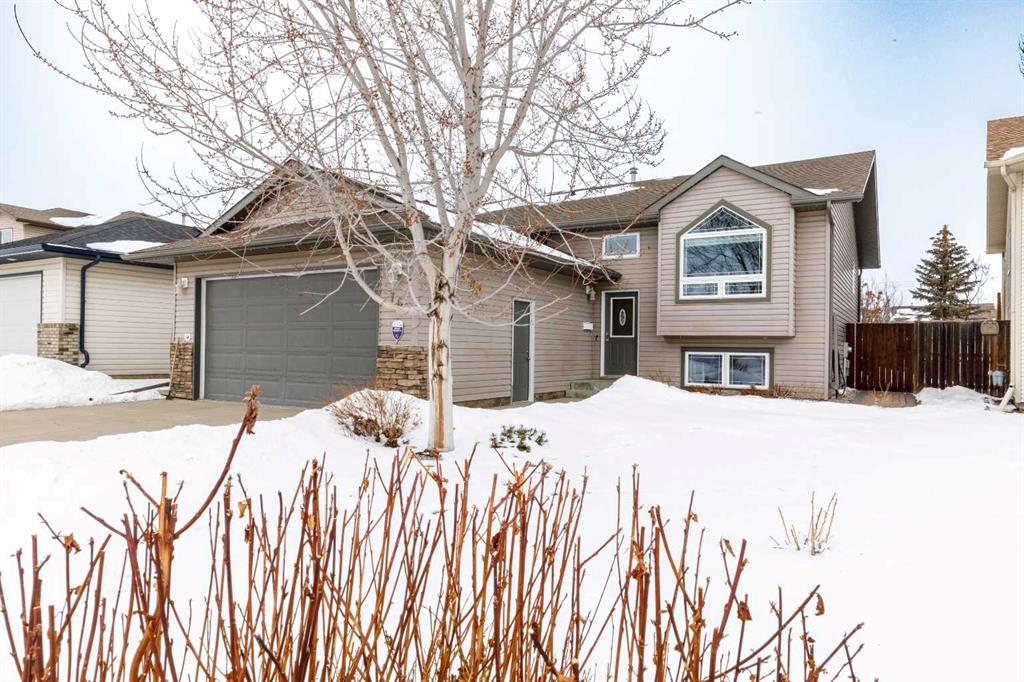Second View of 76 Daniel Close , Devonshire, Red Deer, Alberta, T4R 3M8