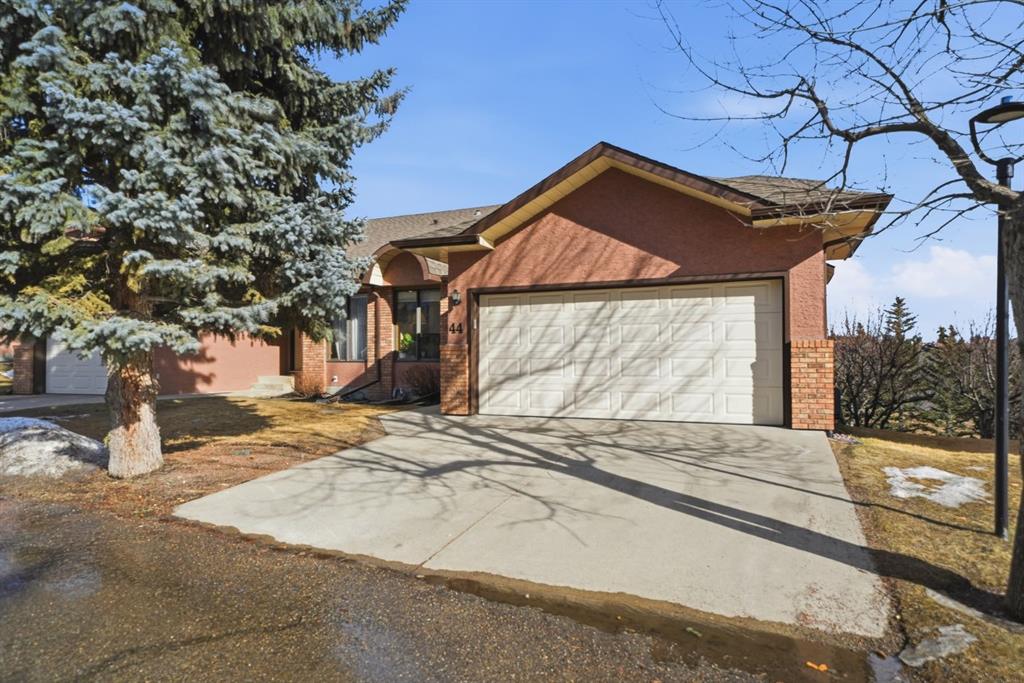 Main View of 44 Edgeland Close NW, Edgemont, Calgary, Alberta, T3A 3B1