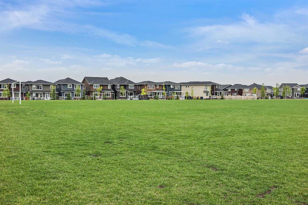 Fourth View of 906, 132 Red Embers Link NE, Redstone, Calgary, Alberta, T3N 2X8