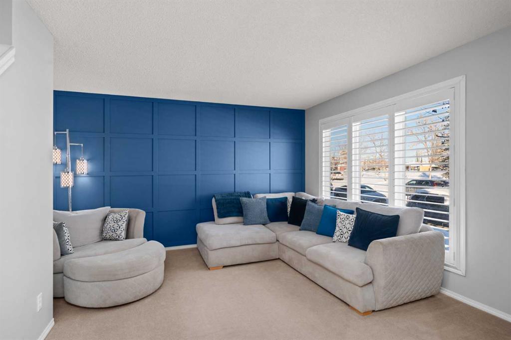 Third View of 47 Eversyde Heath SW, Evergreen, Calgary, Alberta, T2Y 4P8