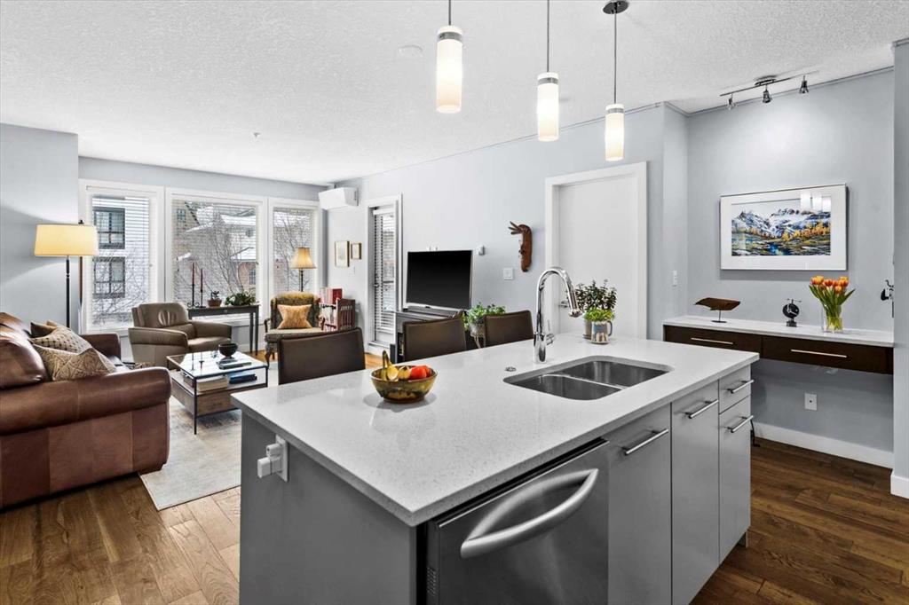 Fifth View of 306, 836 Royal Avenue SW, Lower Mount Royal, Calgary, Alberta, T2T 0L3