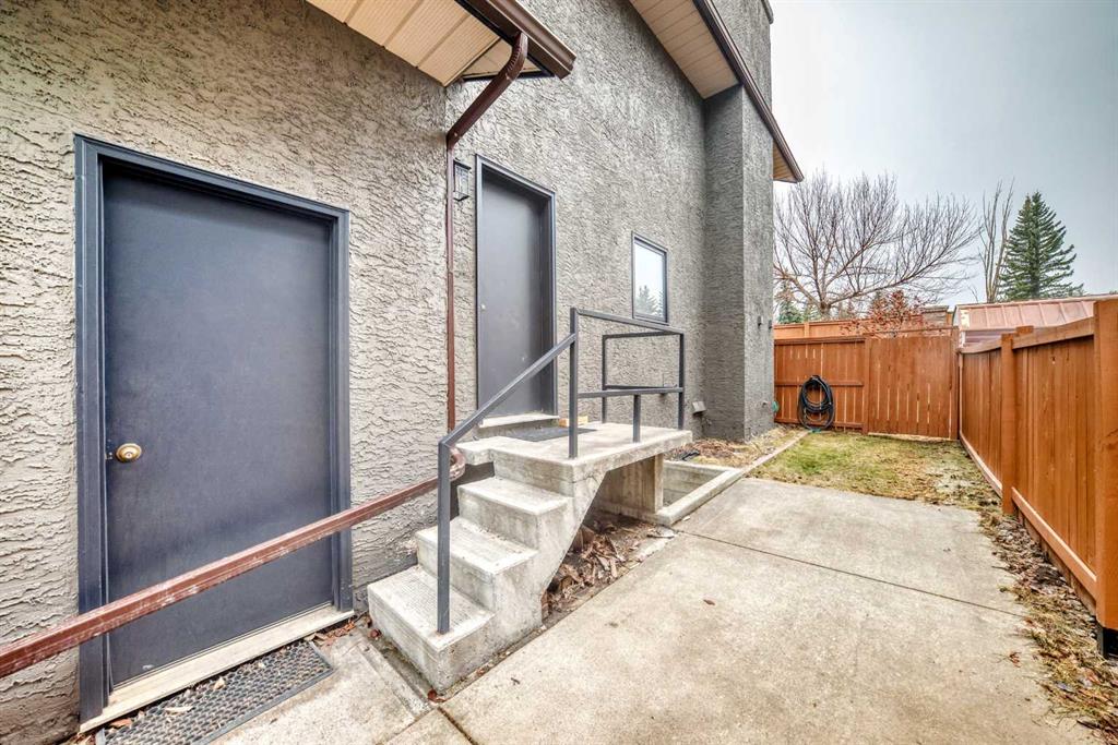 Fourth View of 47 Canterbury Court SW, Canyon Meadows, Calgary, Alberta, T2W 6C2