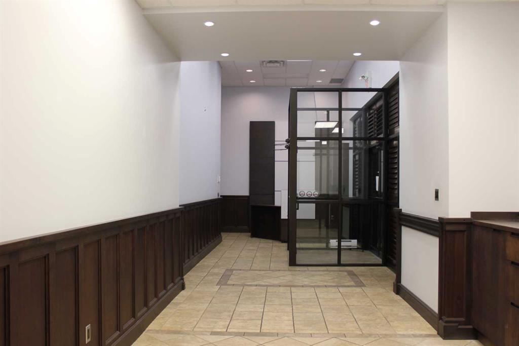 Third View of 104 and 105, 2201 Box Springs Boulevard NW, Northwest Crescent Heights, Medicine Hat, Alberta, T1C 0C8