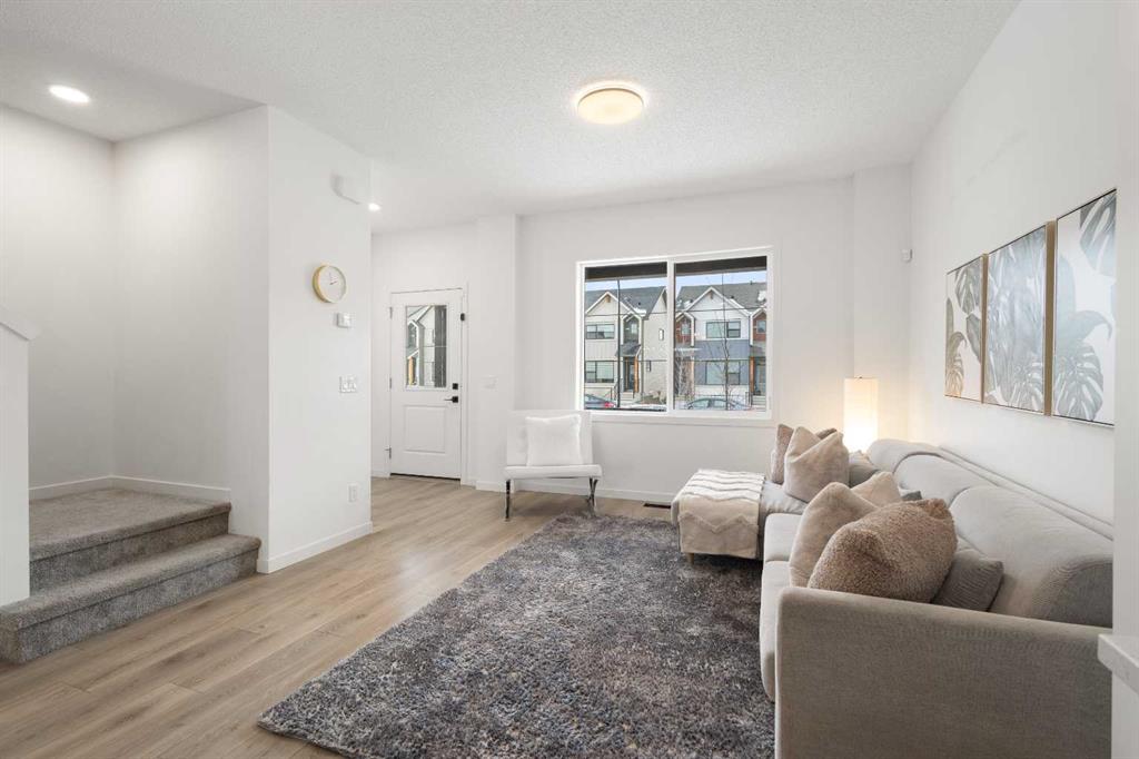 Third View of 537 Sage Hill Road NW, Sage Hill, Calgary, Alberta, T3R 1Y2