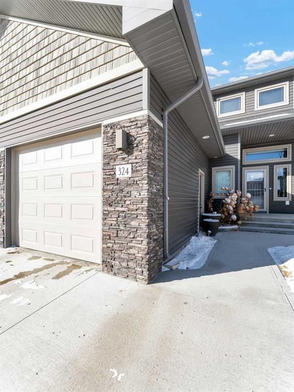 Fourth View of 324 Ranchview Court NE, Ranchland, Medicine Hat, Alberta, T1C0G4