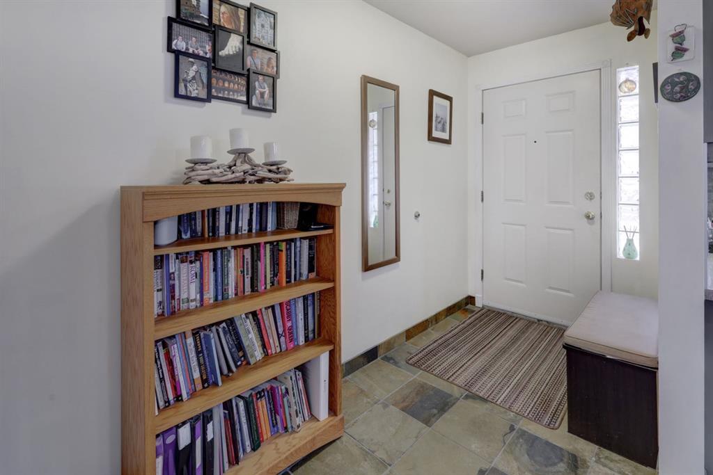 Fourth View of 103, 438 31 Avenue NW, Mount Pleasant, Calgary, Alberta, T2M 2P4