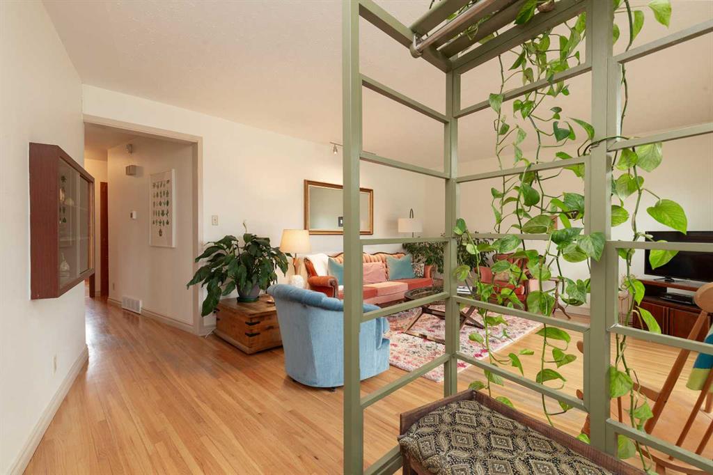 Fifth View of 222 27 Street S, Glendale, Lethbridge, Alberta, T1J 3R6